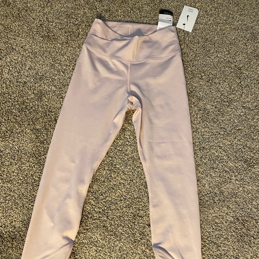 Nike Yoga leggings
